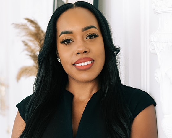 Edwina McKennon - Insurance Expert